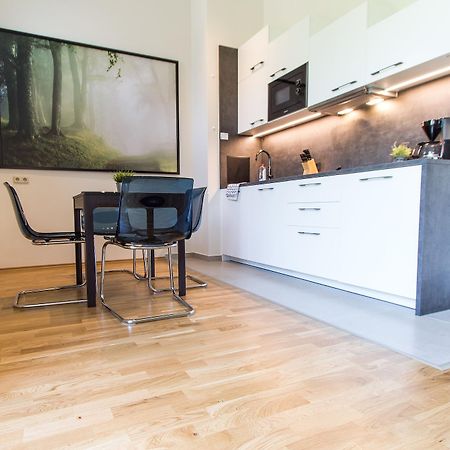 Apartmenthaus Hietzing I Contactless Check-In 维也纳 外观 照片