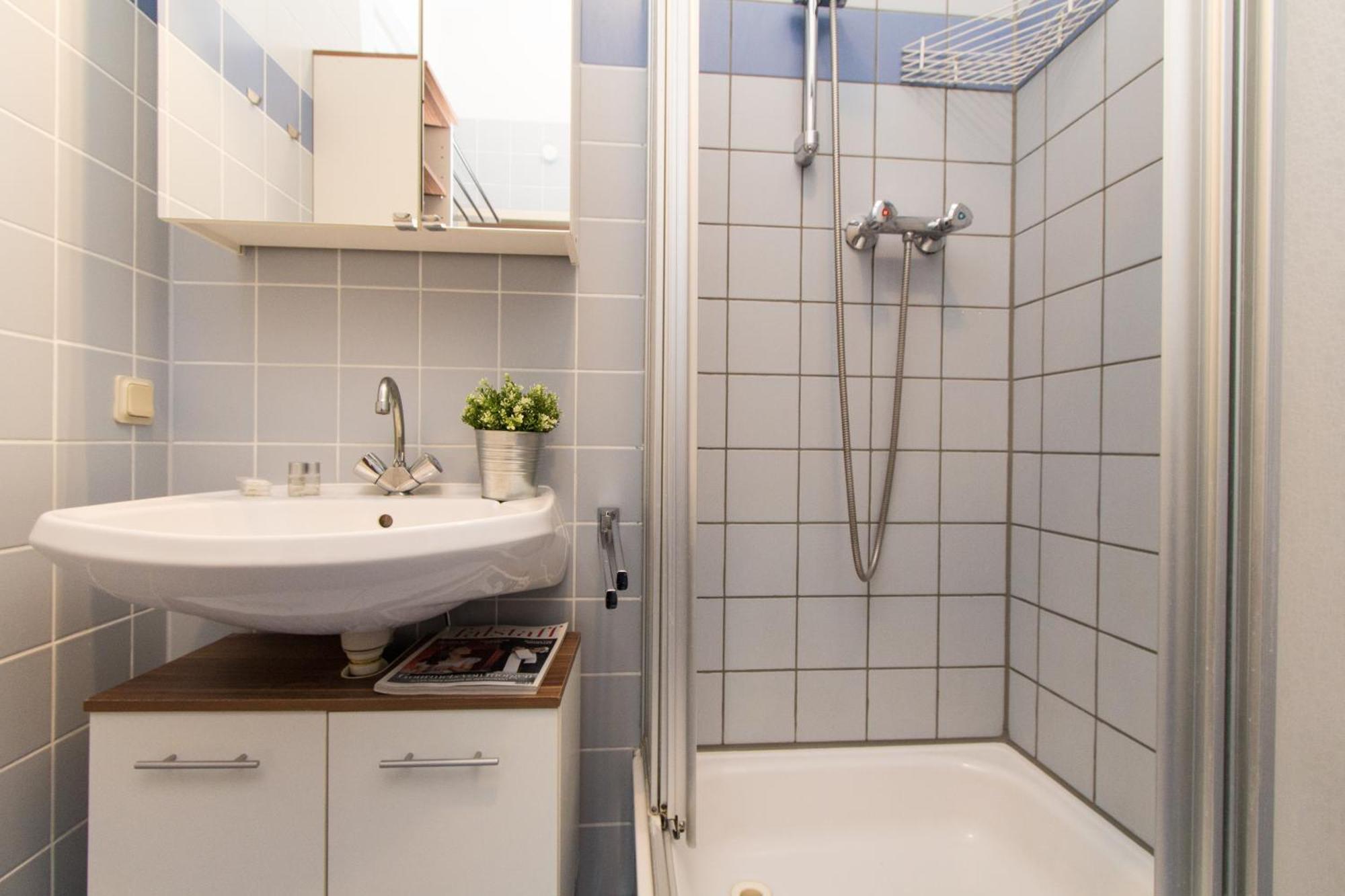 Apartmenthaus Hietzing I Contactless Check-In 维也纳 外观 照片