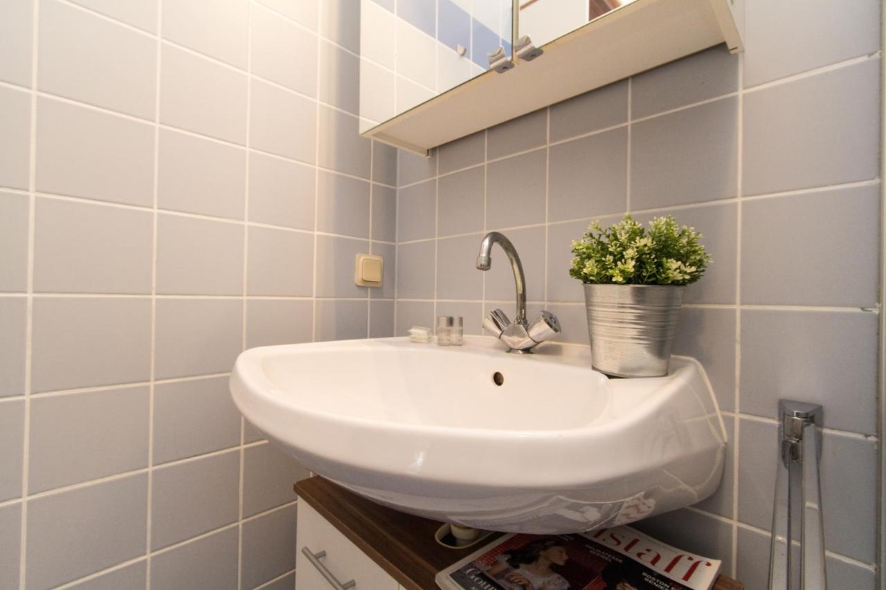 Apartmenthaus Hietzing I Contactless Check-In 维也纳 外观 照片
